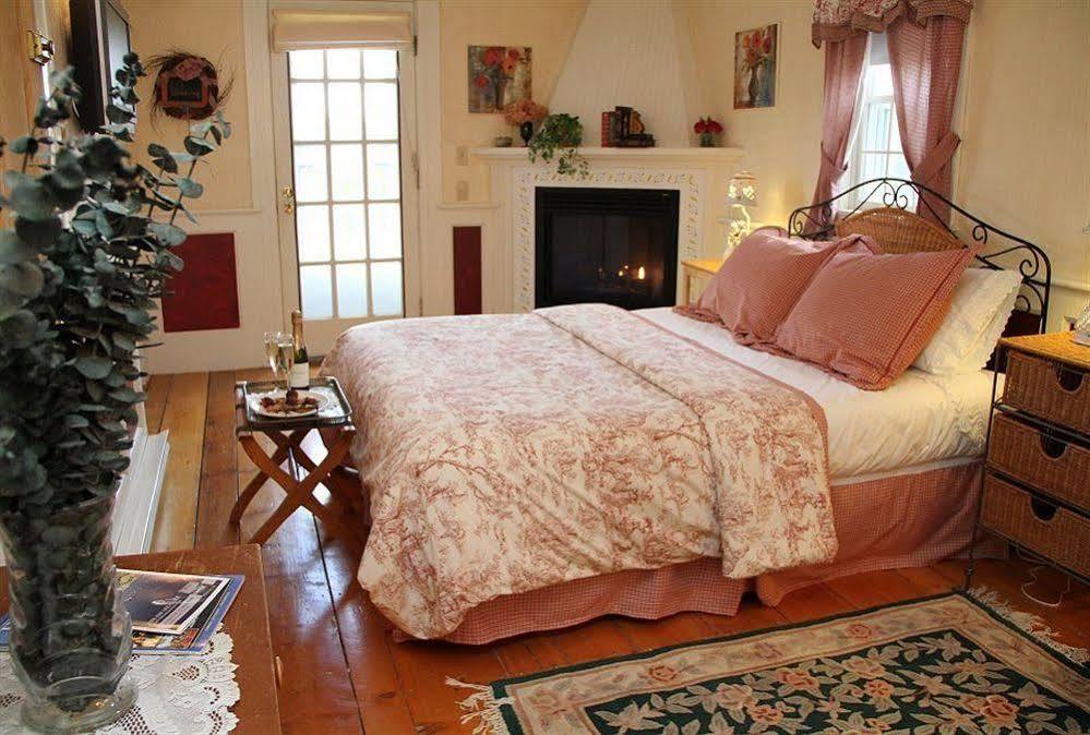 Youngtown Inn Lincolnville Extérieur photo